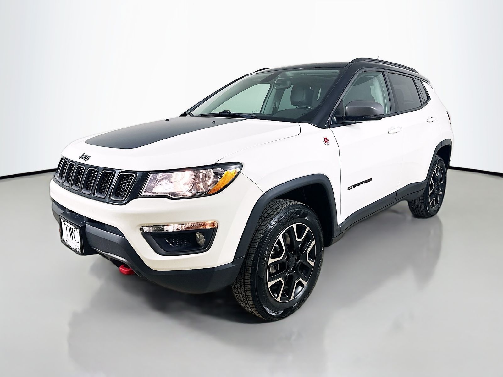White Clearcoat 2020 Jeep Compass Trailhawk 4WD SUV / Crossover Four-Wheel Drive 9-Speed Automatic