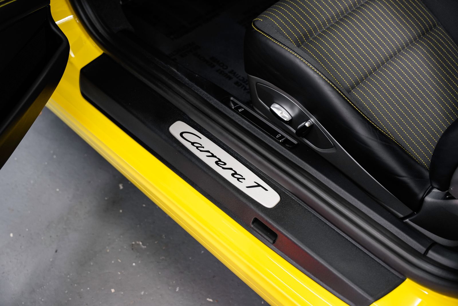 2018 Porsche 911 Carrera T — photo 23