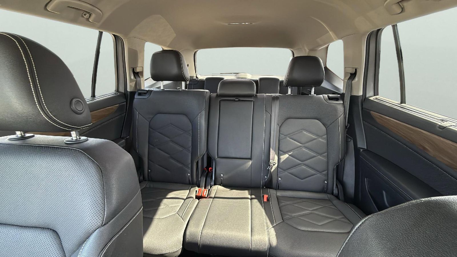 Used Car 2025 Volkswagen Atlas  2.0t Se W/technology For Sale Under $40,000 In Austin, Texas