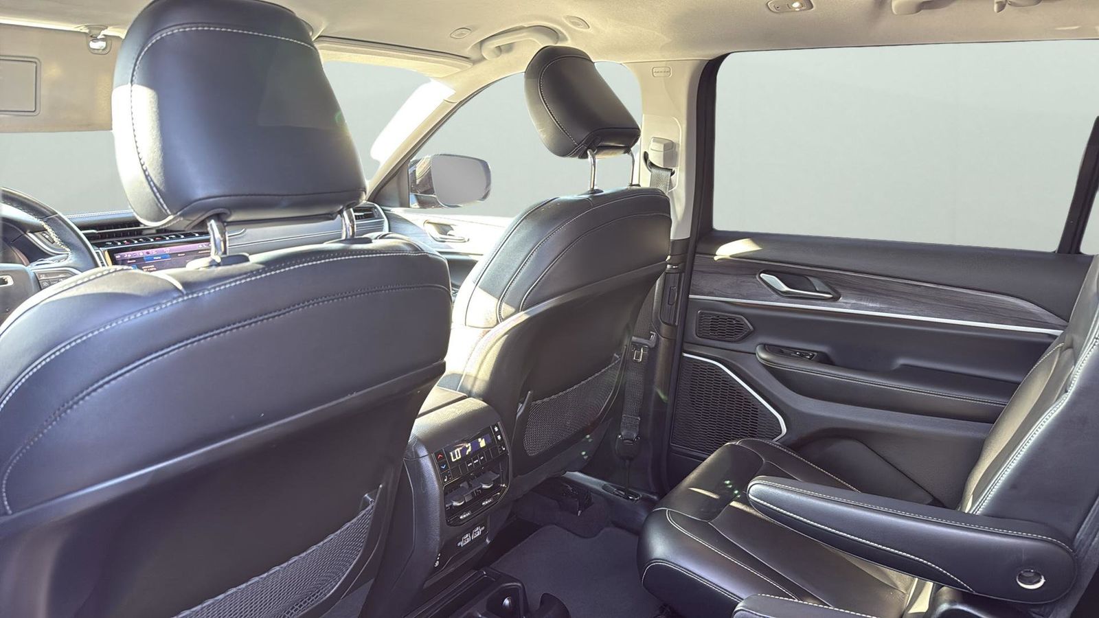 Used Car 2022 Jeep Grand Cherokee L  Limited For Sale Under $35,000 In Austin, Texas