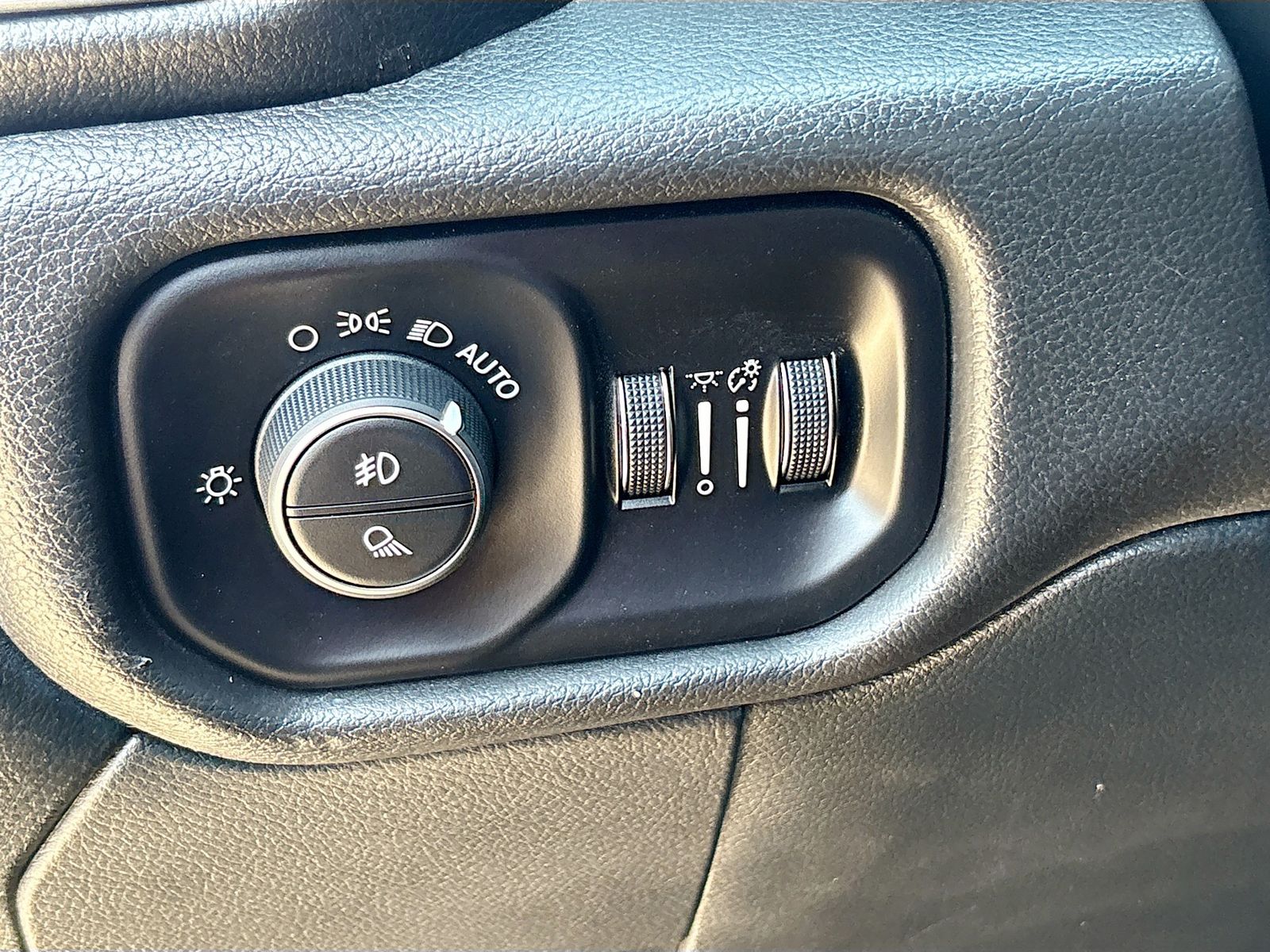 Used 2024 Gray Ram Laramie image 10
