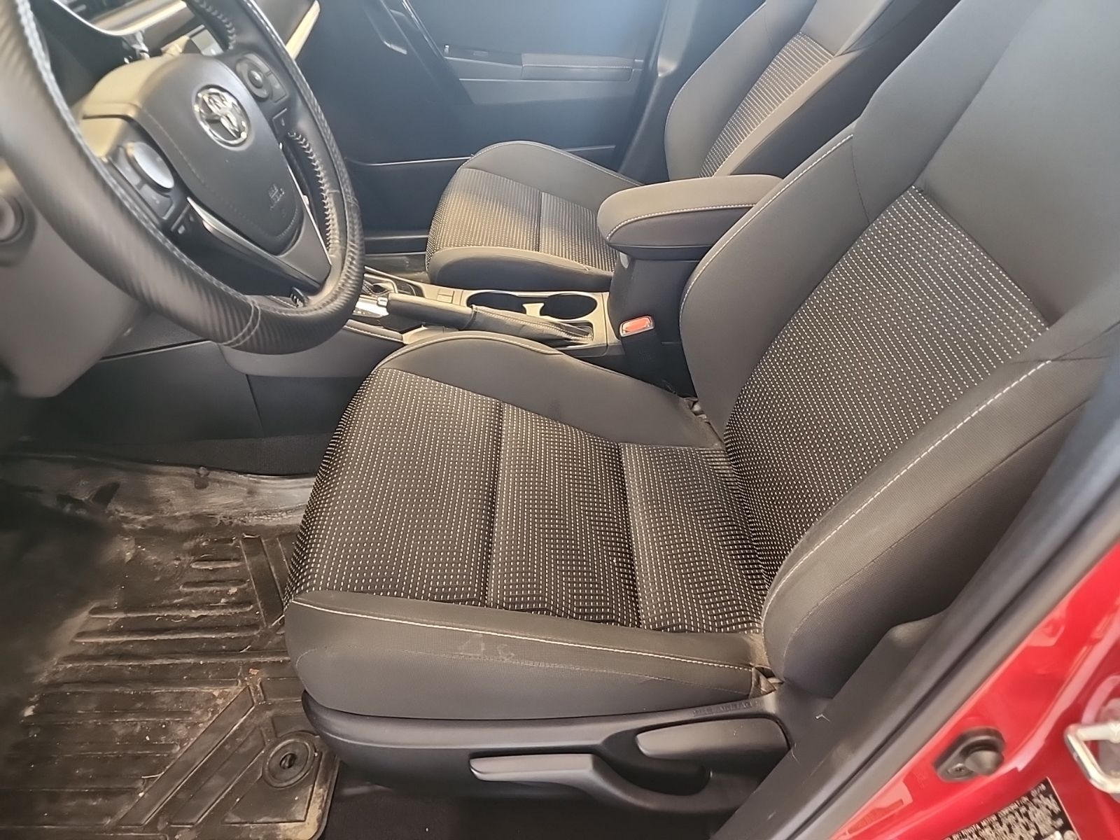 Used 2018 Barcelona Red Metallic Toyota Base image 10
