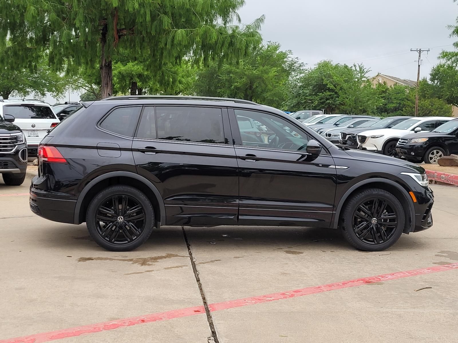used 2022 Volkswagen Tiguan car, priced at $21,000