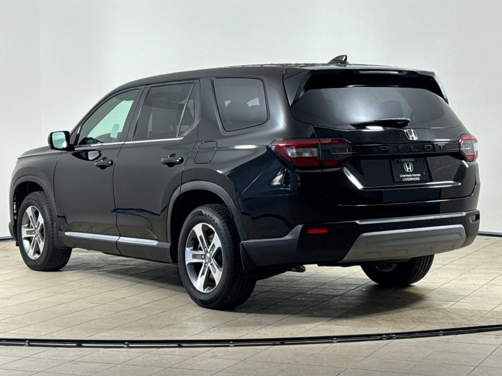 2025 Honda Pilot EX-L — foto completa 4 de 28