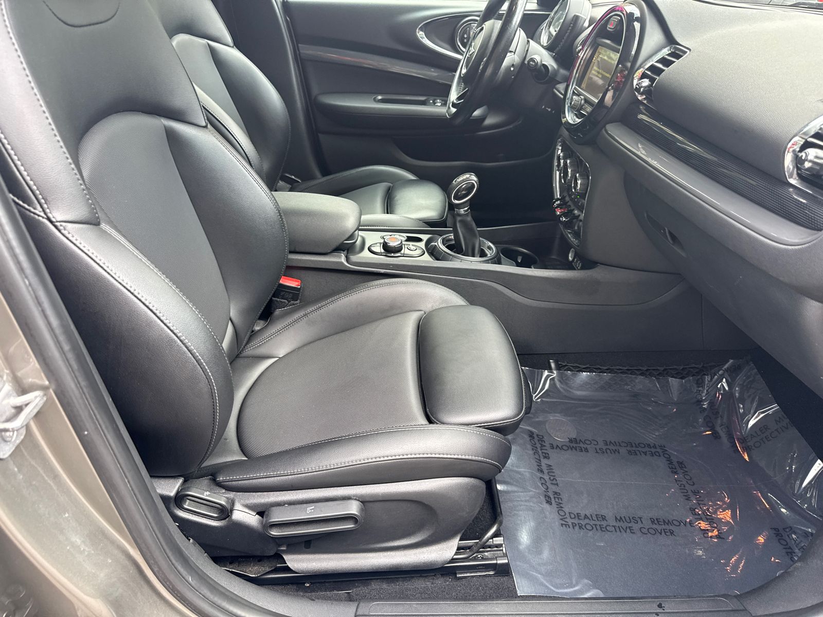 Used 2017 Silver MINI Clubman image 13