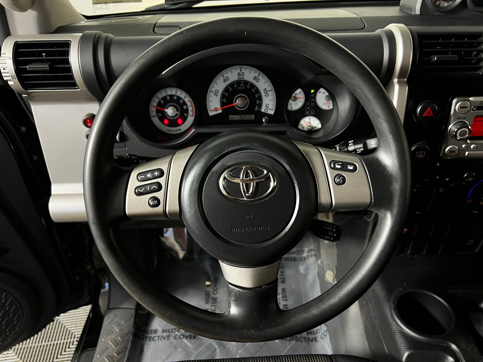 2014 Toyota FJ Cruiser Base 11