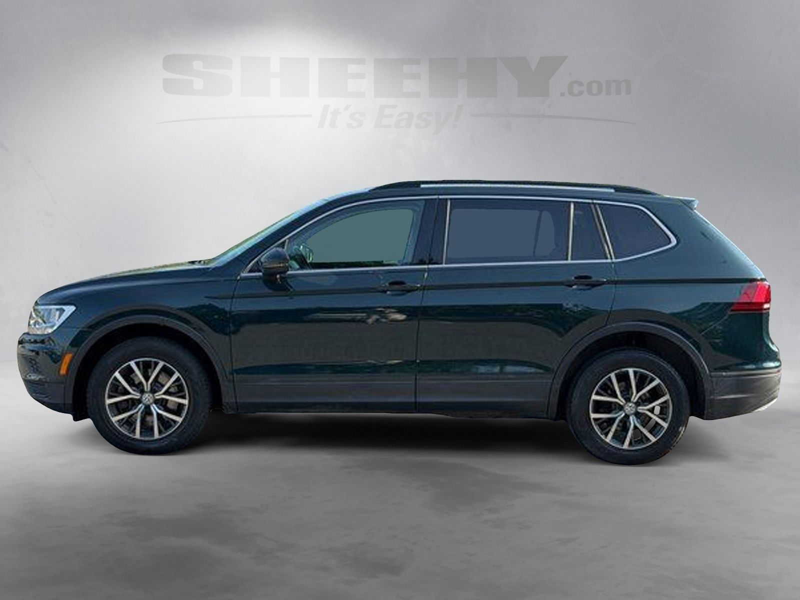 Used 2019 Green Volkswagen 2.0T SE image 15