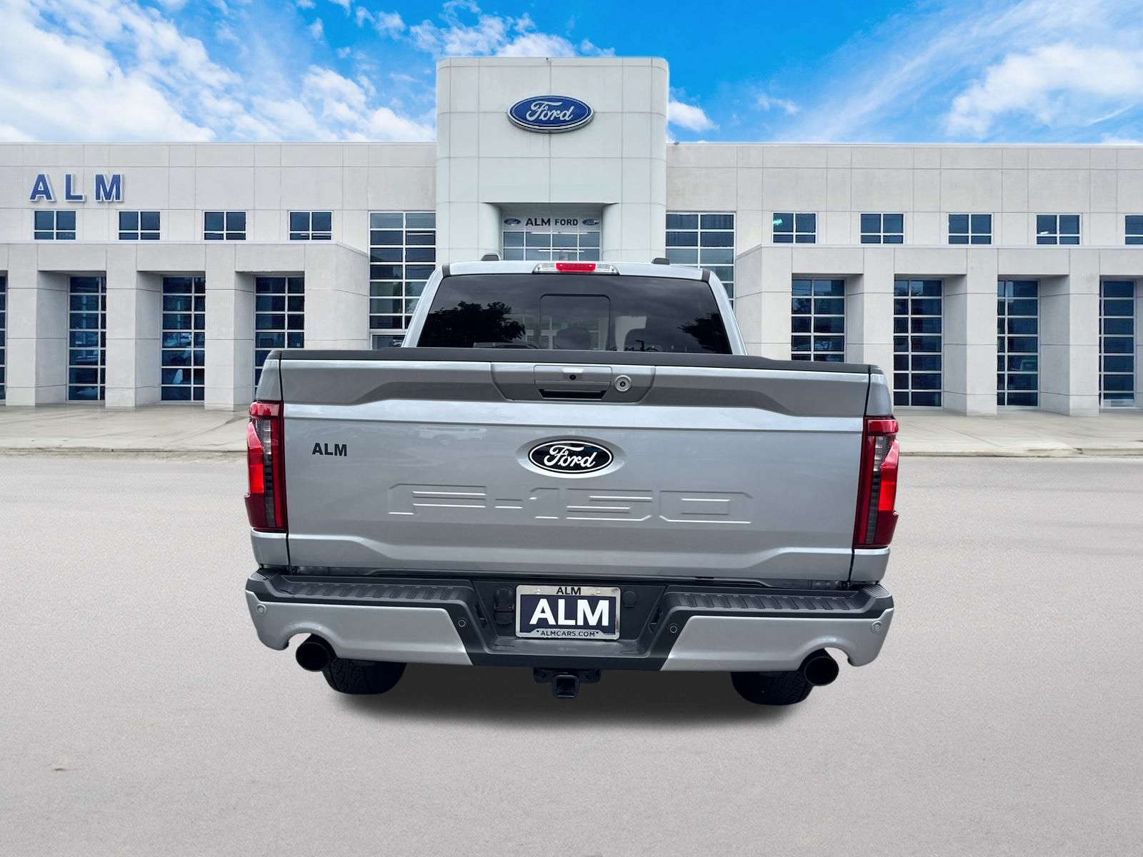 New 2025 Iconic Silver Metallic Ford XLT image 7