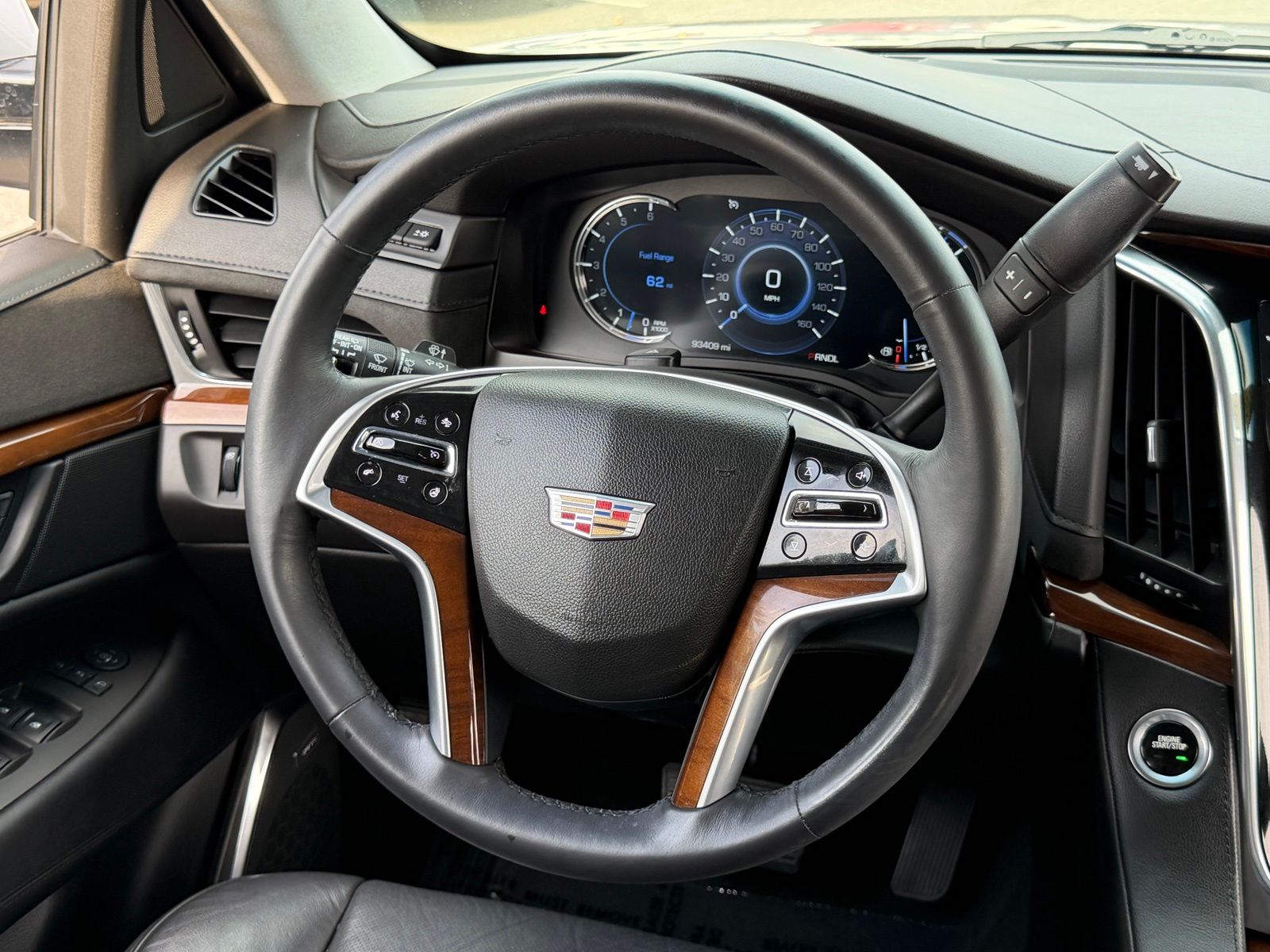 Used 2017 Radiant Silver Metallic Cadillac Luxury image 25