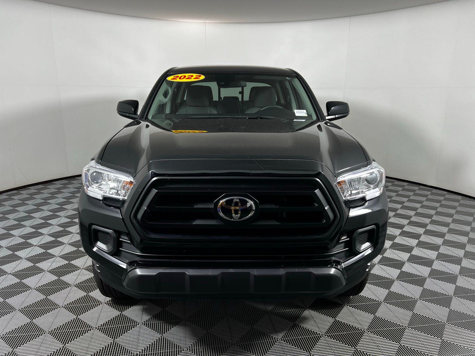 2022 Toyota Tacoma SR 2