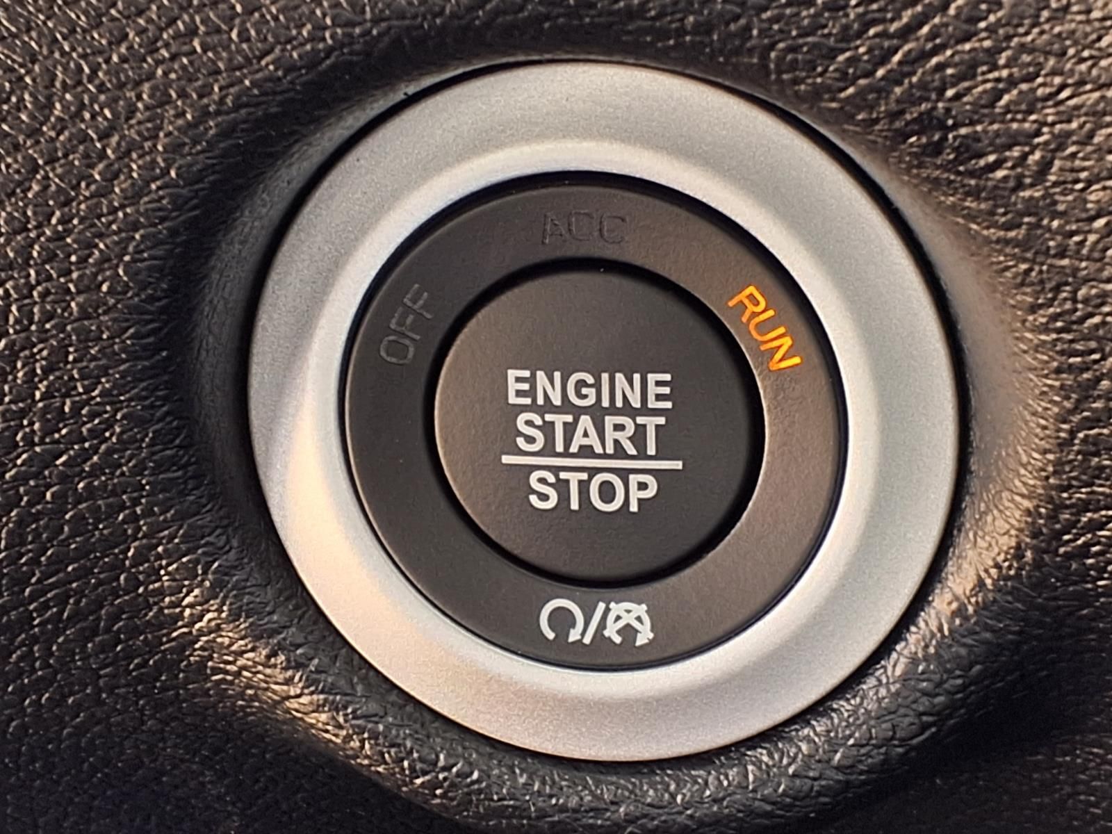 2027 Chrysler Pacifica Select - 6