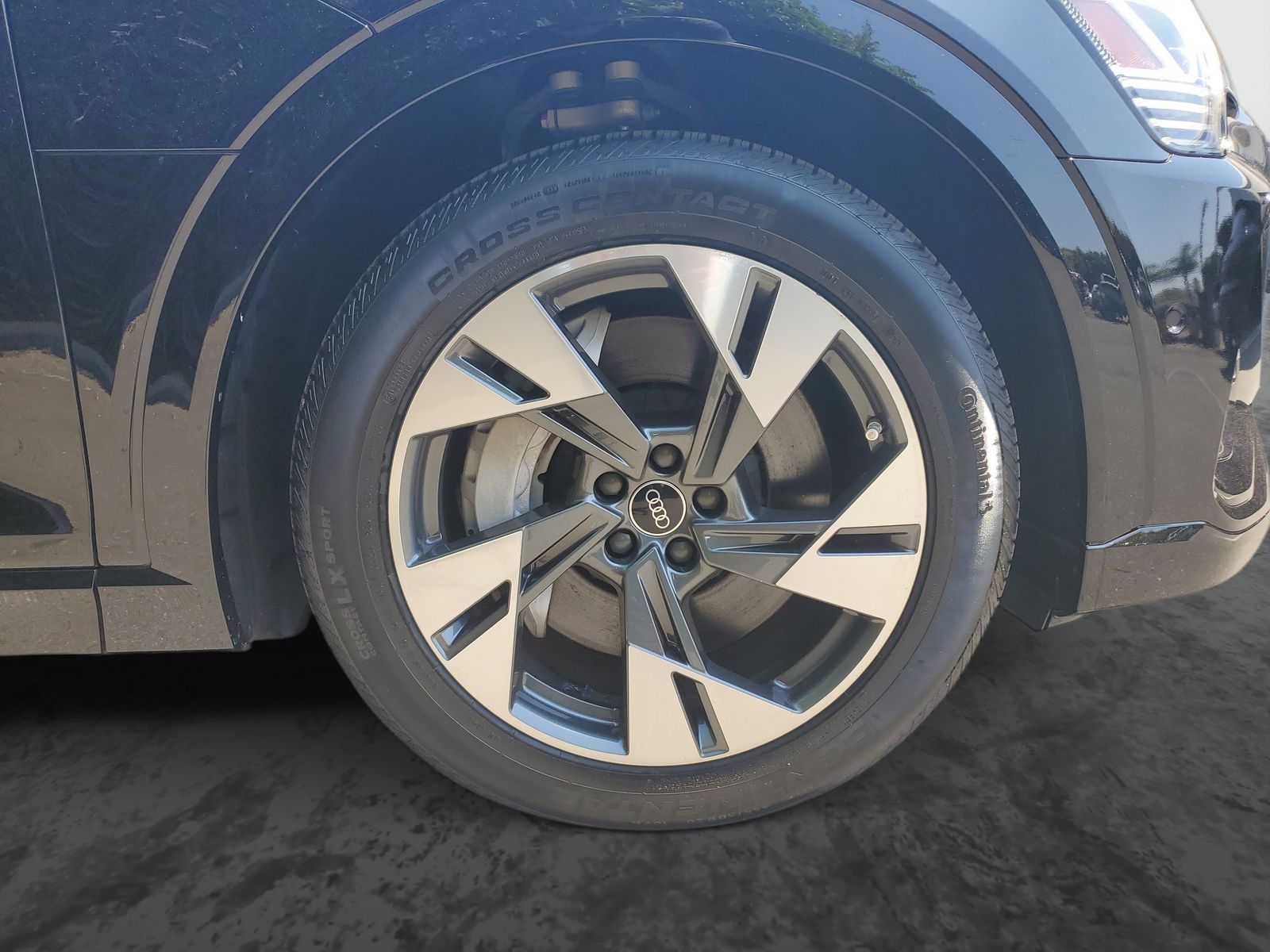 Vehicle photo