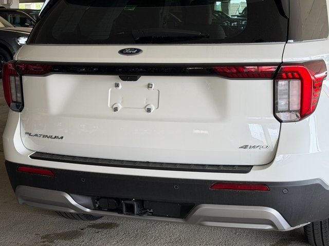 New 2026 Star White Metallic Tri-Coat Ford Platinum image 16