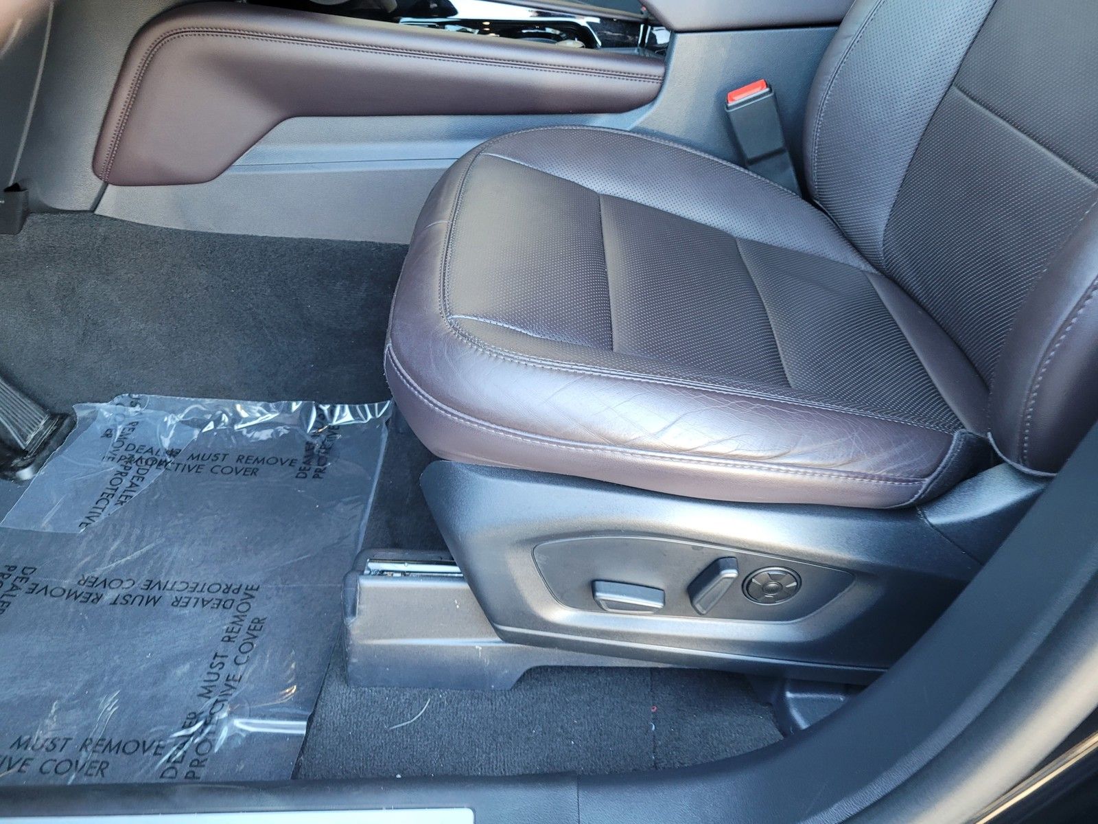 Used 2025 Black Ford Platinum image 24