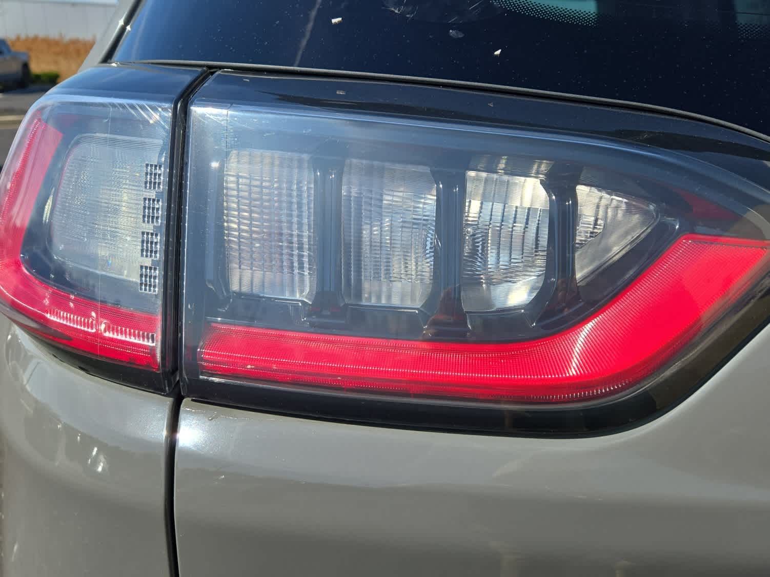 used 2020 Jeep Cherokee car, priced at $11,035