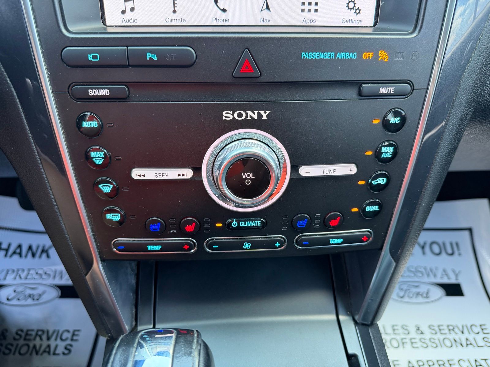 2019 Ford Explorer image 23