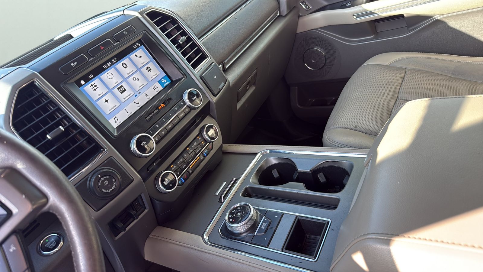 Used Car 2018 Ford Expedition  Xlt For Sale Under $25,000 In Austin, Texas