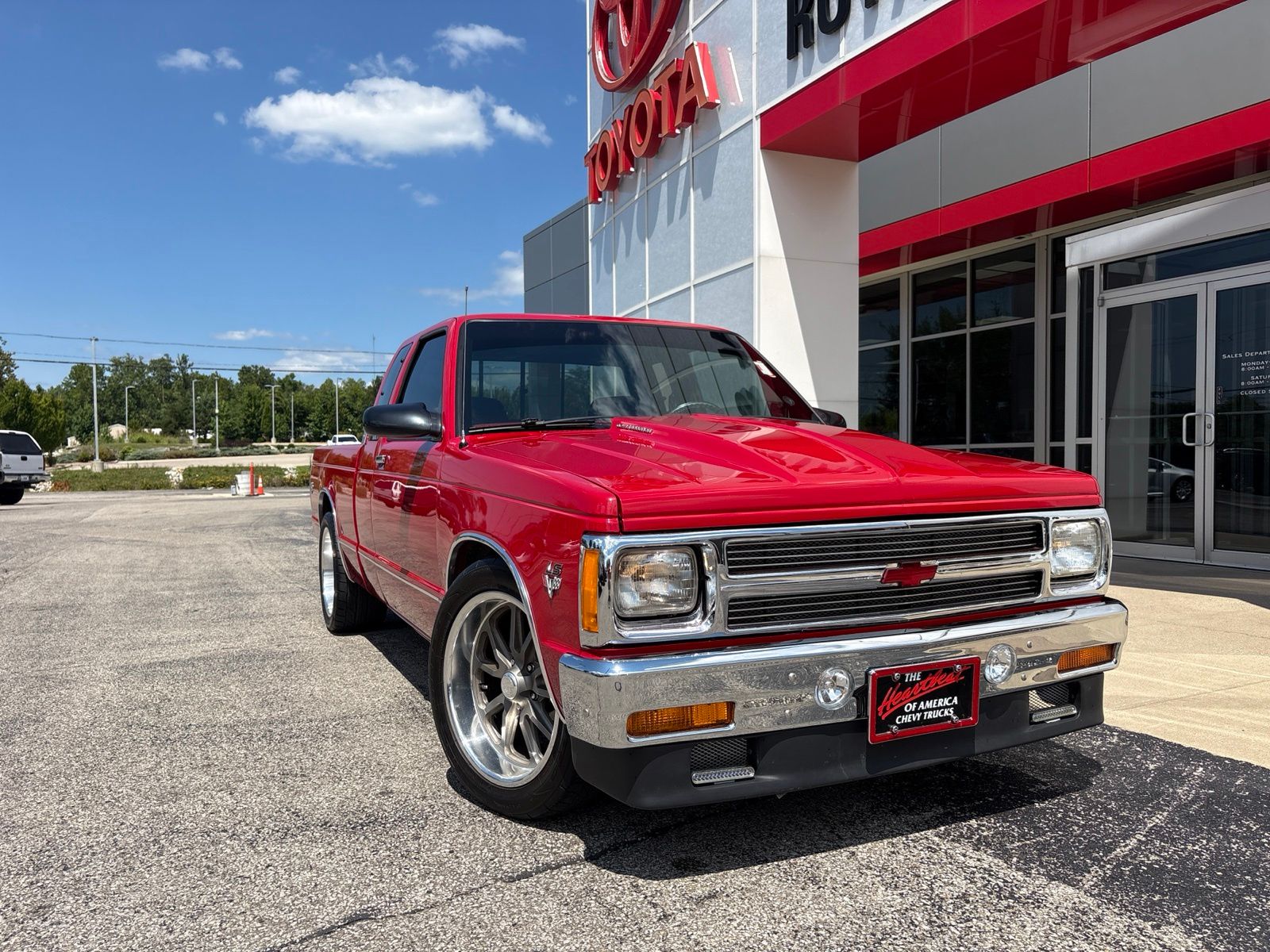 1992 Chevrolet S-10 Pickup Truck Rear-Wheel Drive 5-Speed Automatic