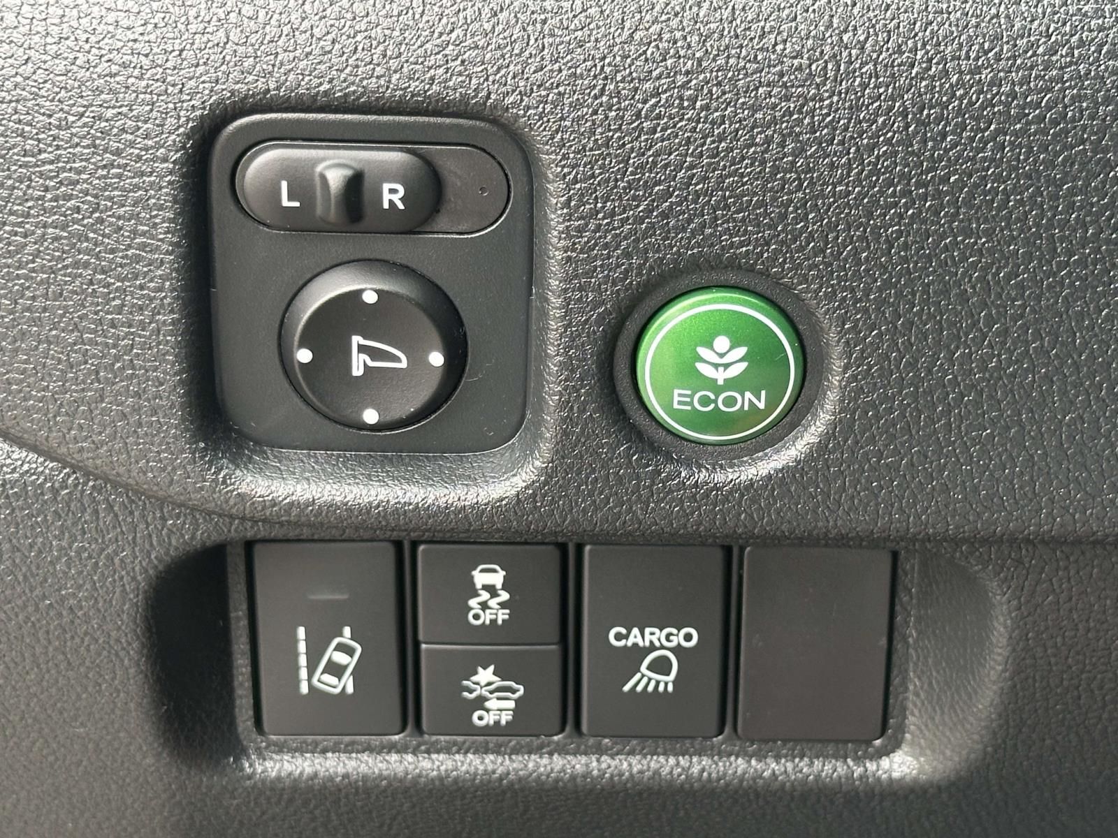 Used 2021  Honda Sport image 21