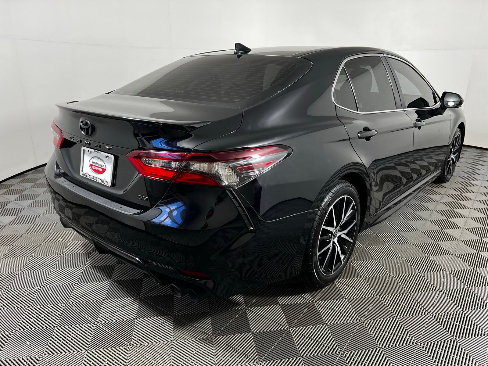 Thumbnail: 2024 Toyota Camry - 5