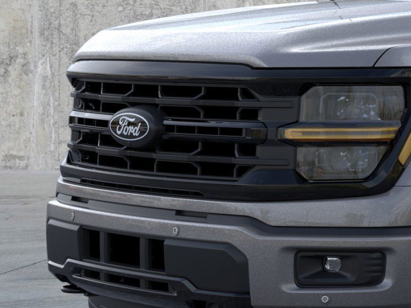New 2026 Carbonized Gray Metallic Ford XLT image 17