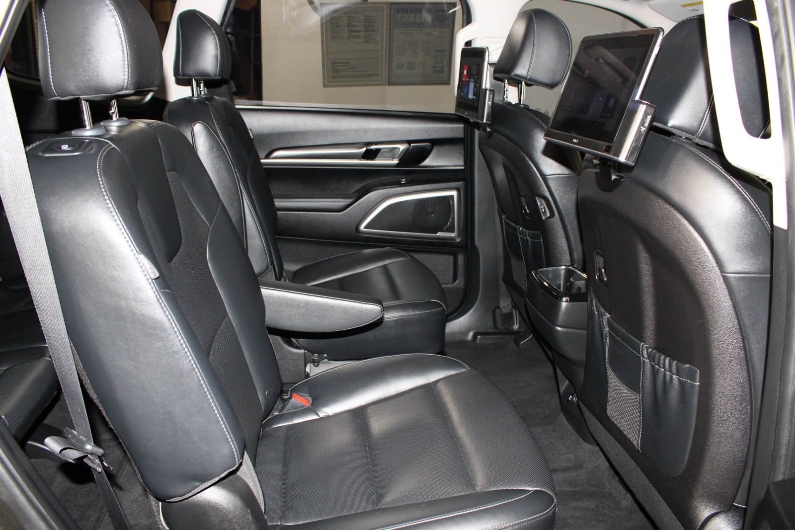 Used 2023 Green Kia S image 18