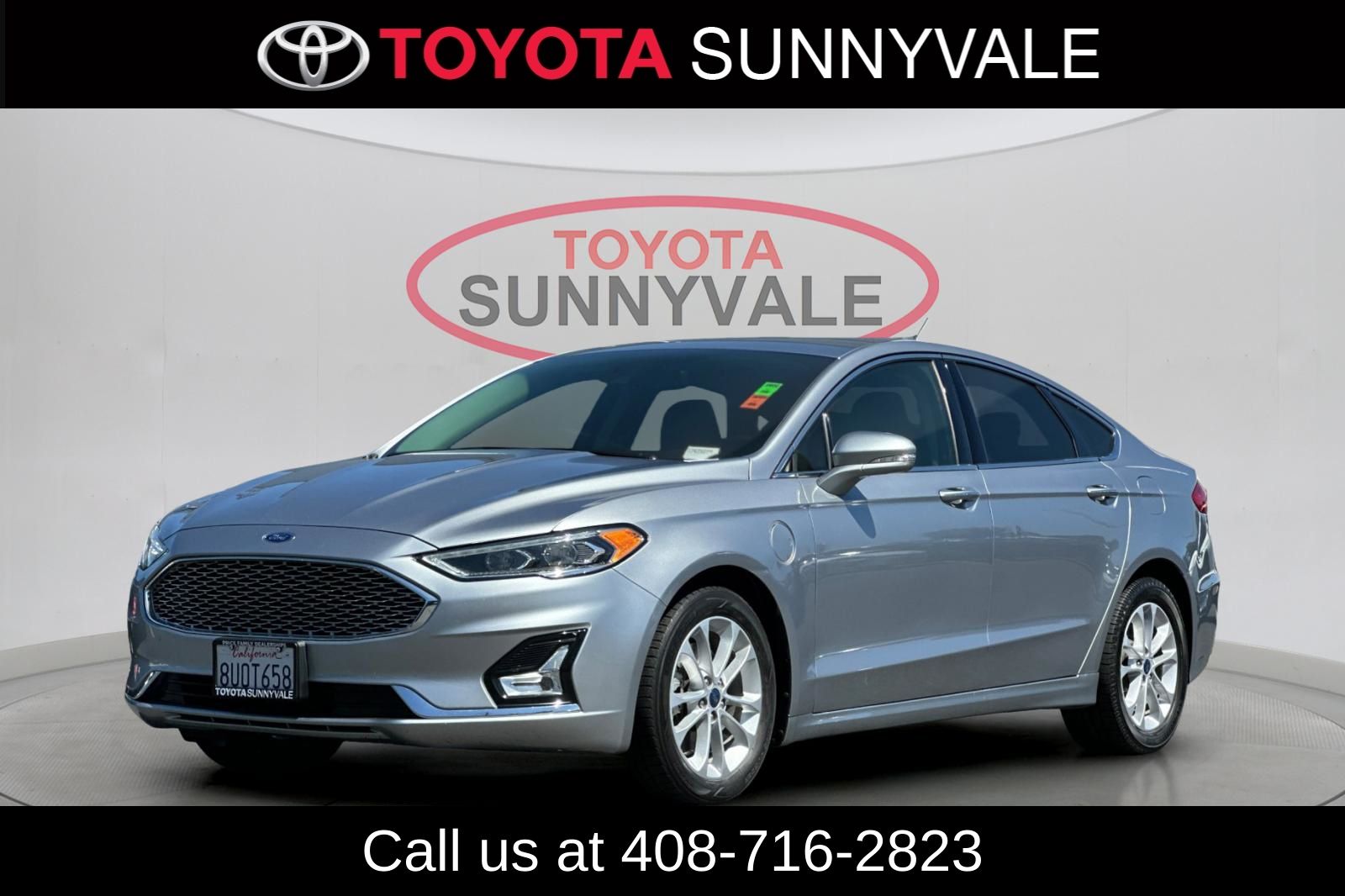 2020 Ford Fusion Plug-In Hybrid Titanium's photo