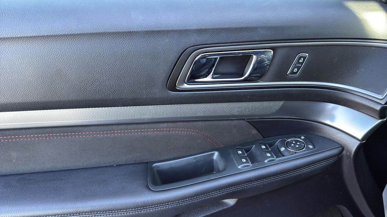 Used Car 2018 Ford Explorer  Xlt For Sale Under $20,000 In Austin, Texas