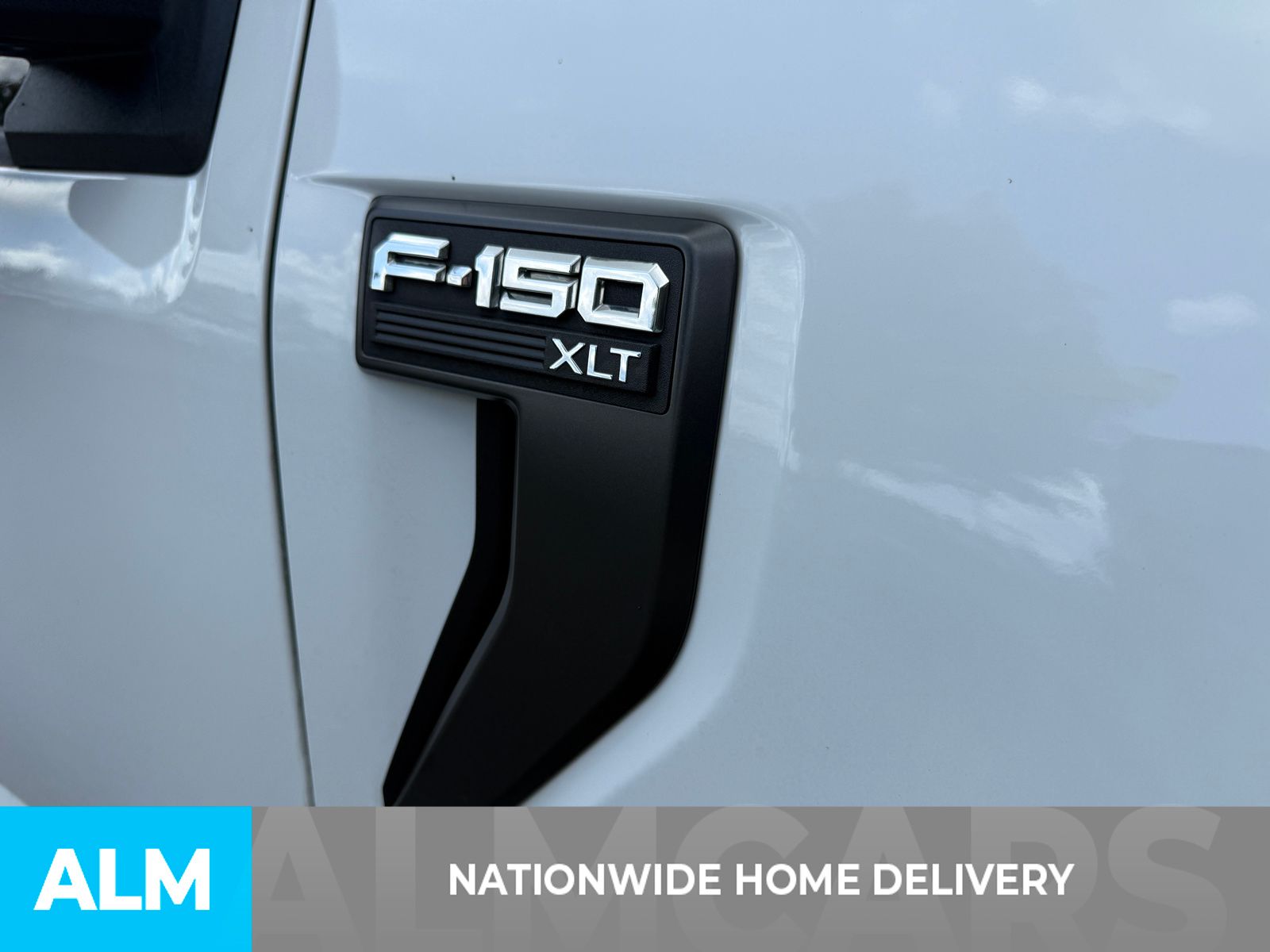 Used 2023 White Ford XLT image 4