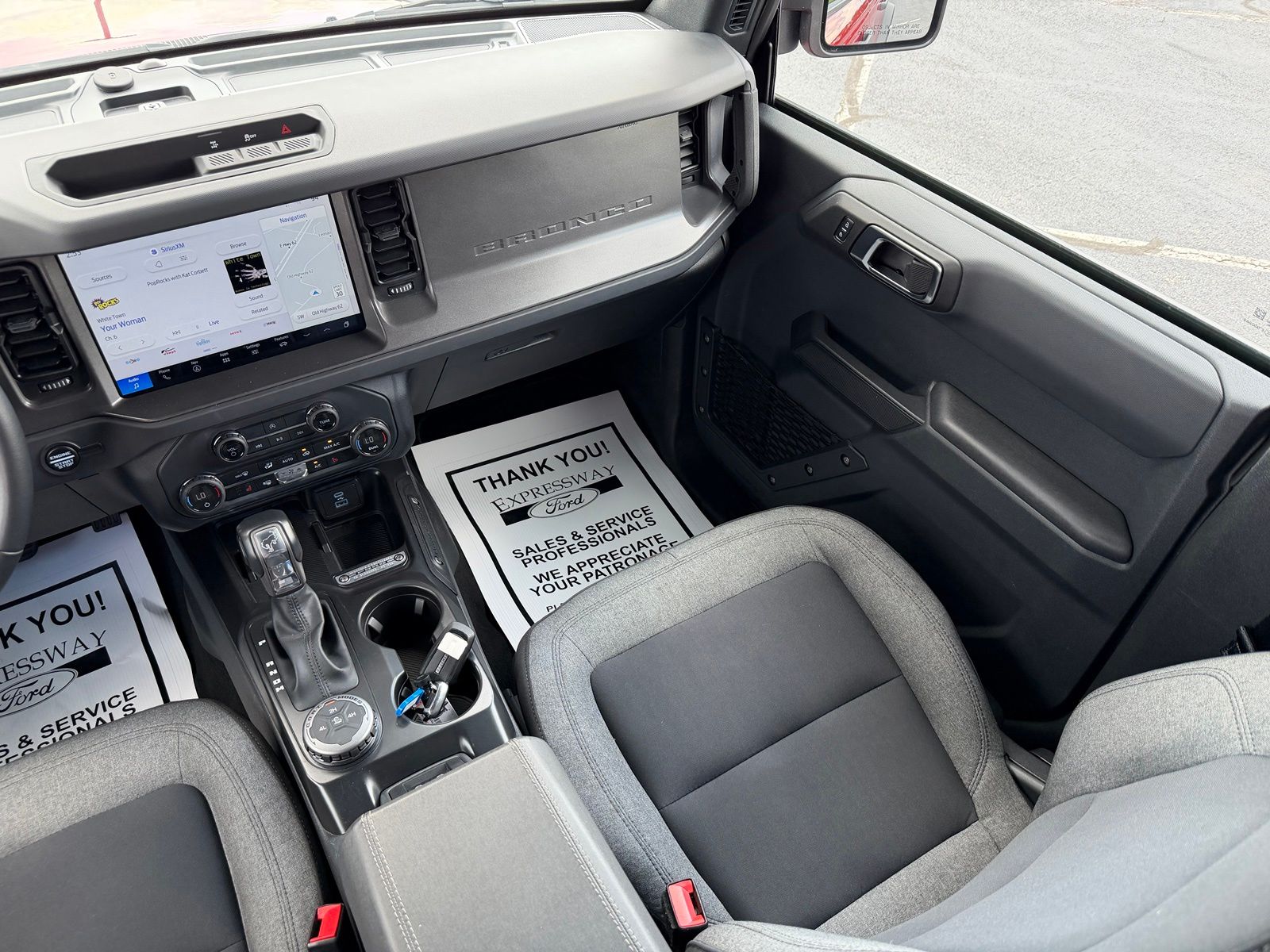 2025 Ford Bronco image 15