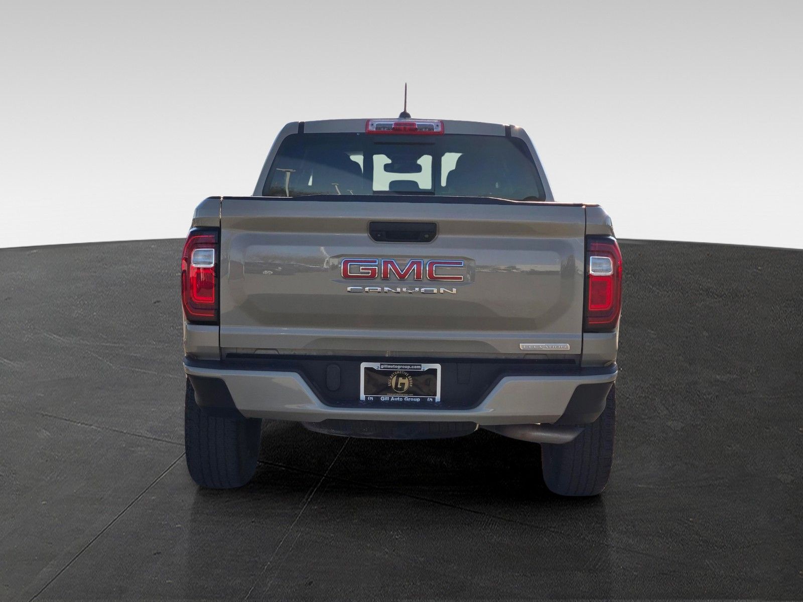 View vehicle photo 5