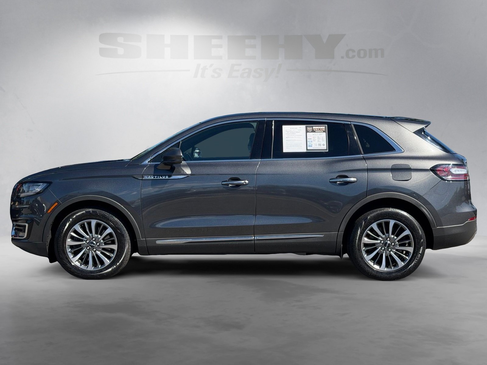Used 2020 Magnetic Gray Lincoln Reserve image 16