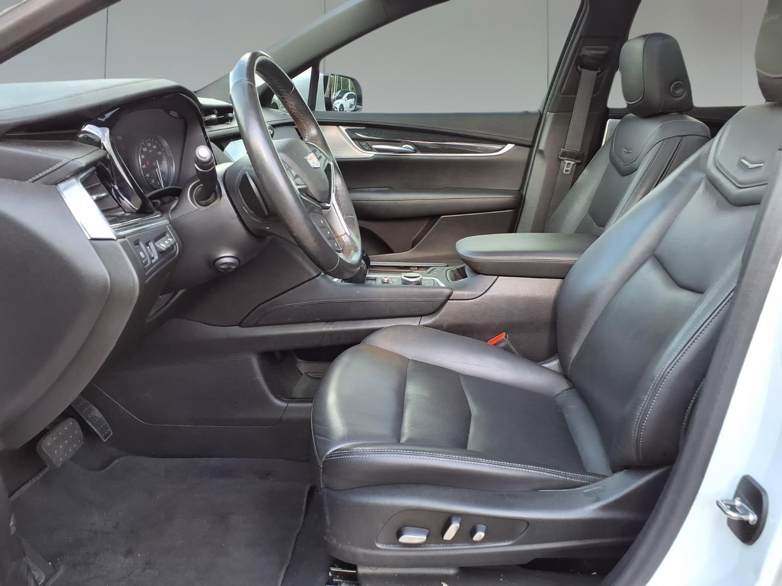 2023 Cadillac XT5 Premium Luxury White at North Houston Mitsubishi