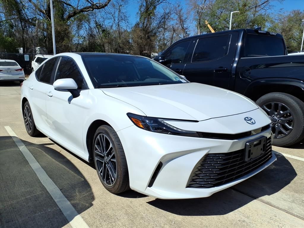2025 Toyota Camry XLE FWD