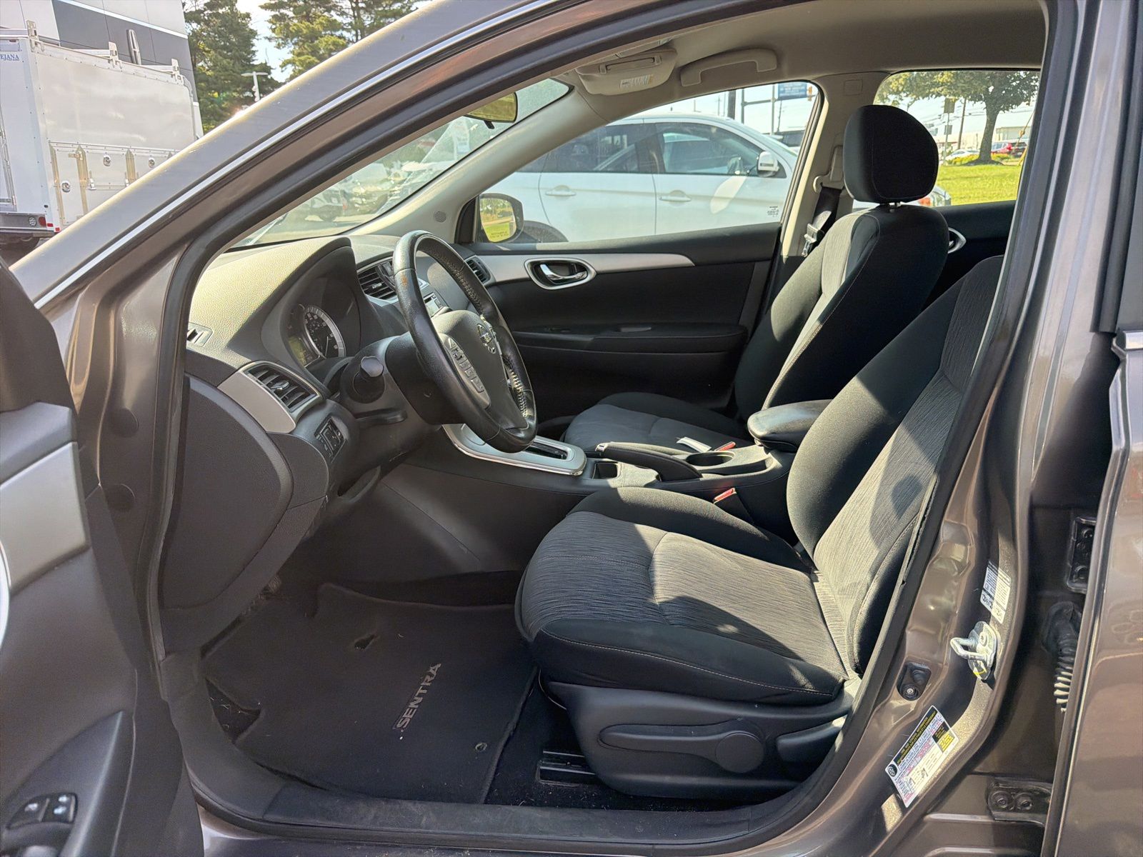 Used 2015 Titanium Nissan SV image 9