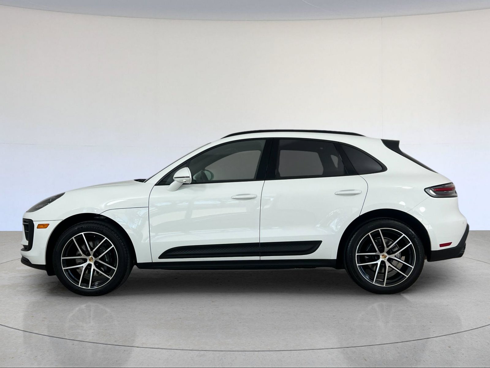 2024 Porsche Macan Base — foto completa 2 de 28