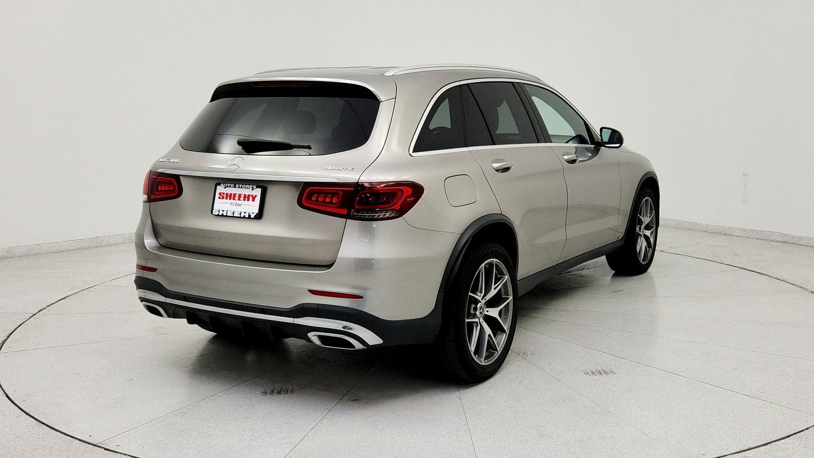 Used 2020  Mercedes-Benz GLC 300 image 6