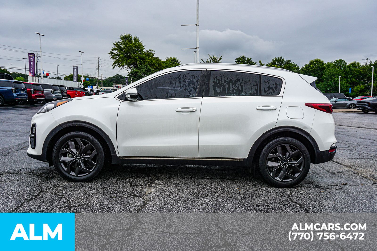 Used 2021 White Kia S image 9