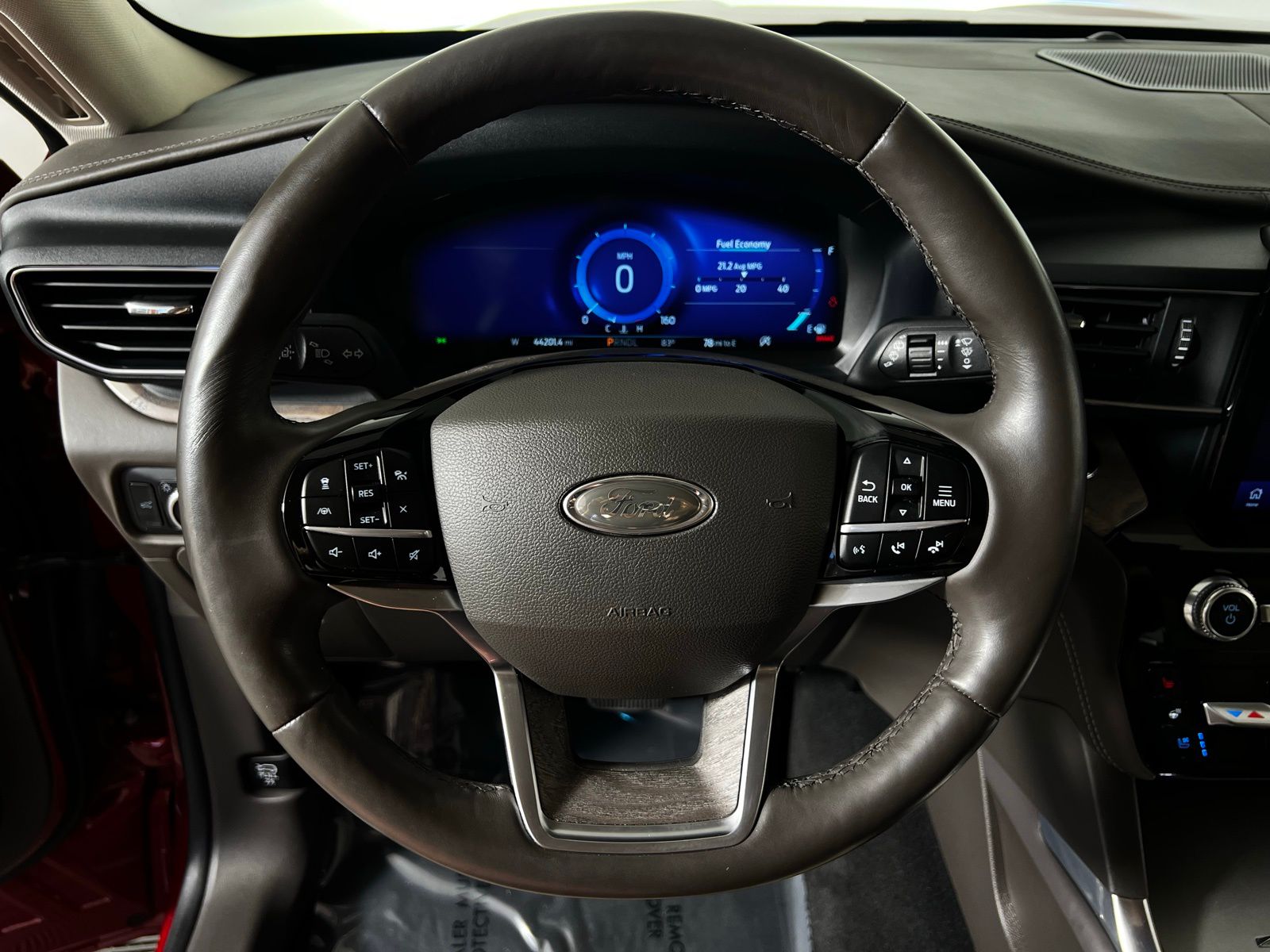 Thumbnail: 2022 Ford Explorer - 16