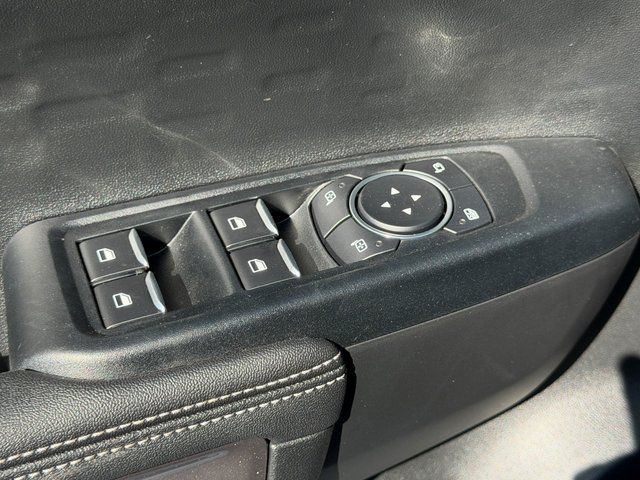 New 2025 Oxford White Ford XLT image 30
