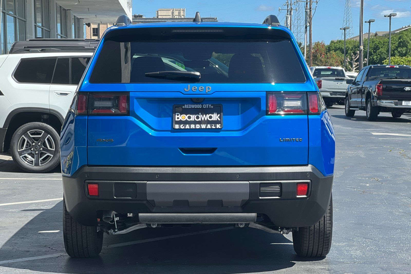 View vehicle photo 5