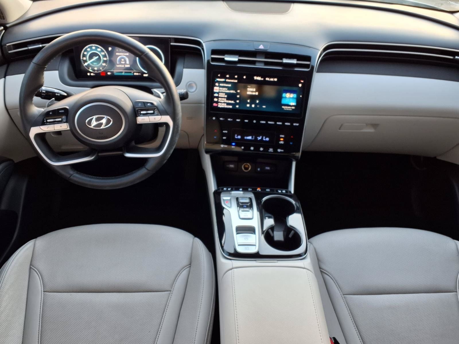 2024 Hyundai Tucson Limited White at Legacy Ford
