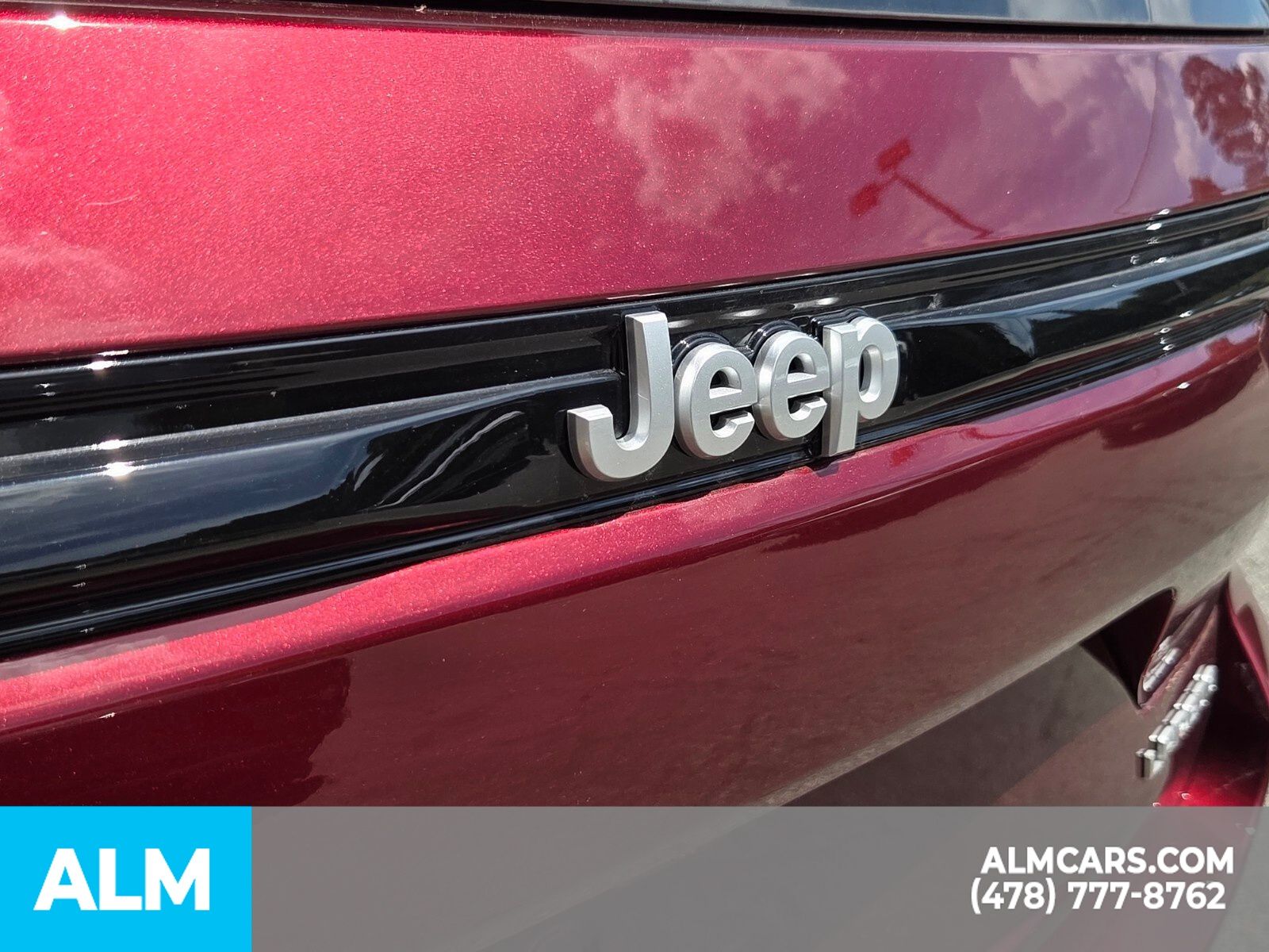 Used 2025 Red Jeep Laredo image 25