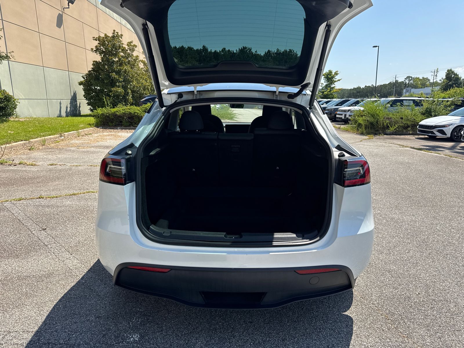 Used 2023 White Tesla Long Range image 18