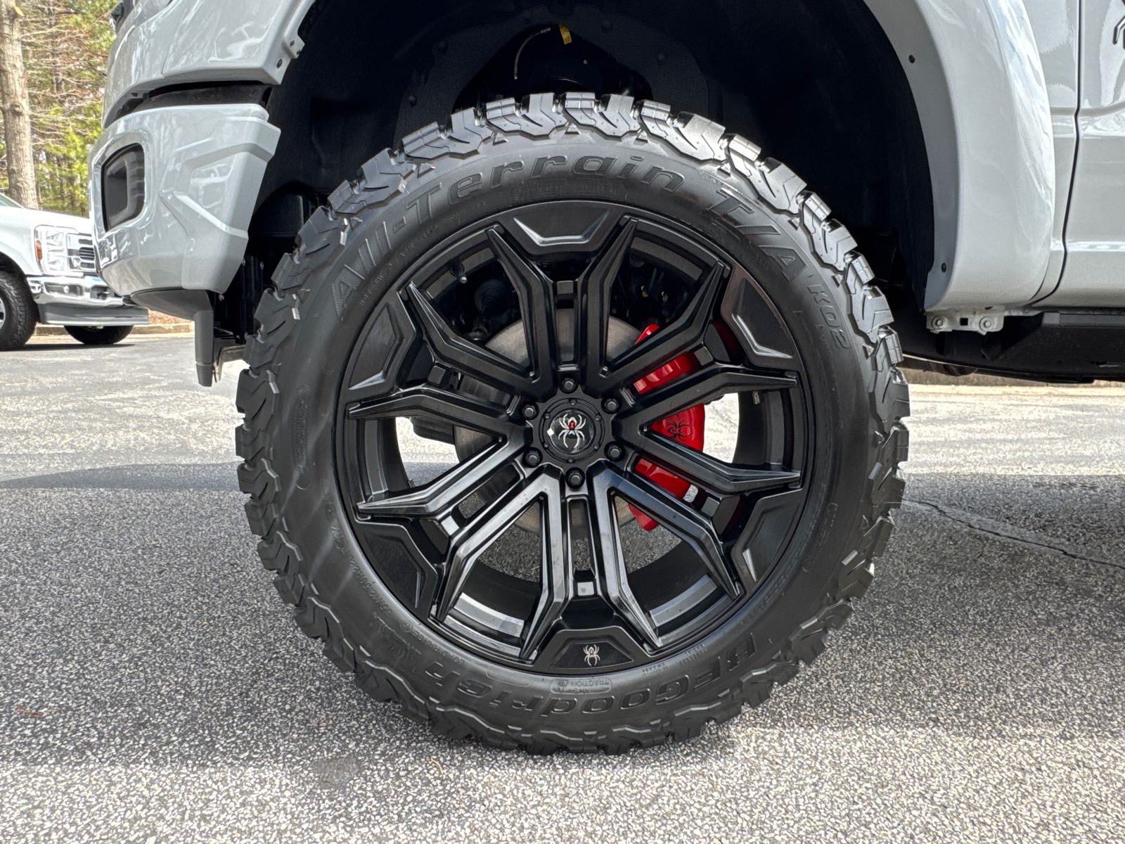 New 2026 Avalanche Ford XLT image 13