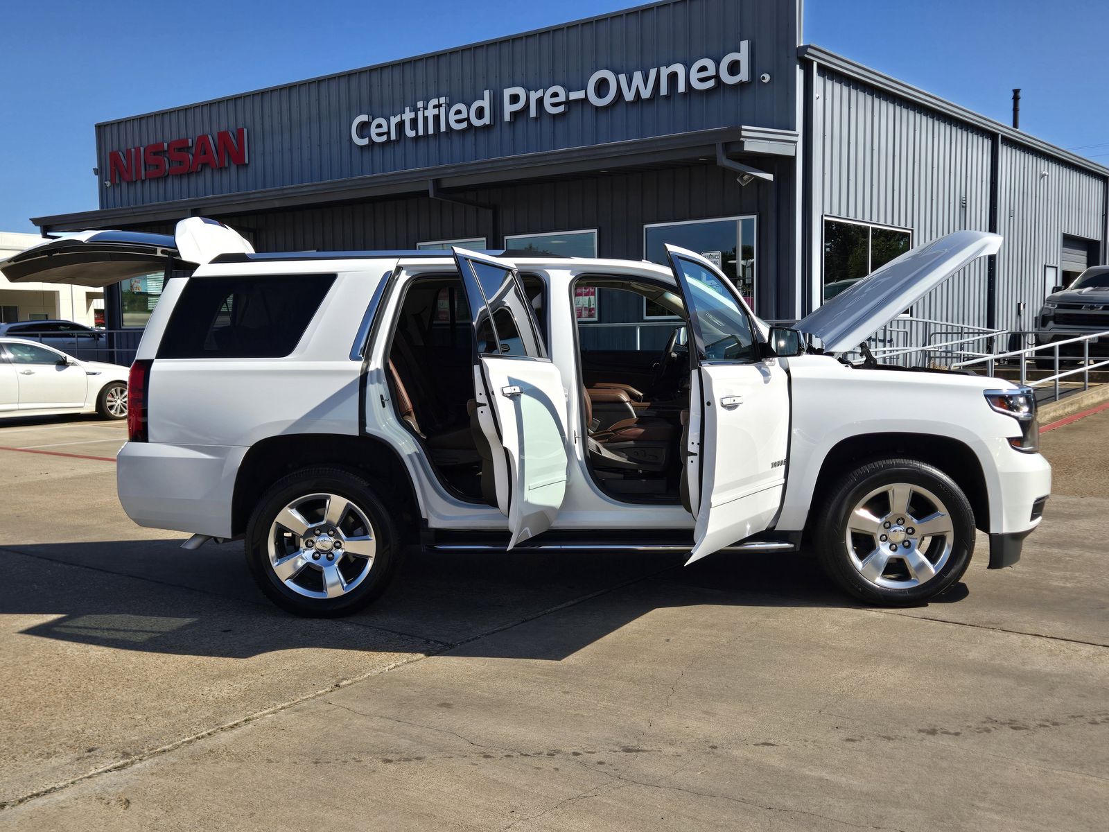 2020 Chevrolet Tahoe Premier White at Classic Elite Chevrolet Sugar Land