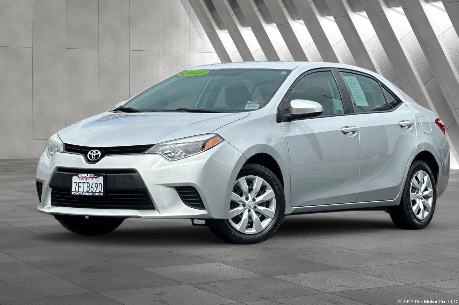 Classic Silver Metallic 2014 Toyota Corolla LE Sedan Front-Wheel Drive Continuously Variable Transmission