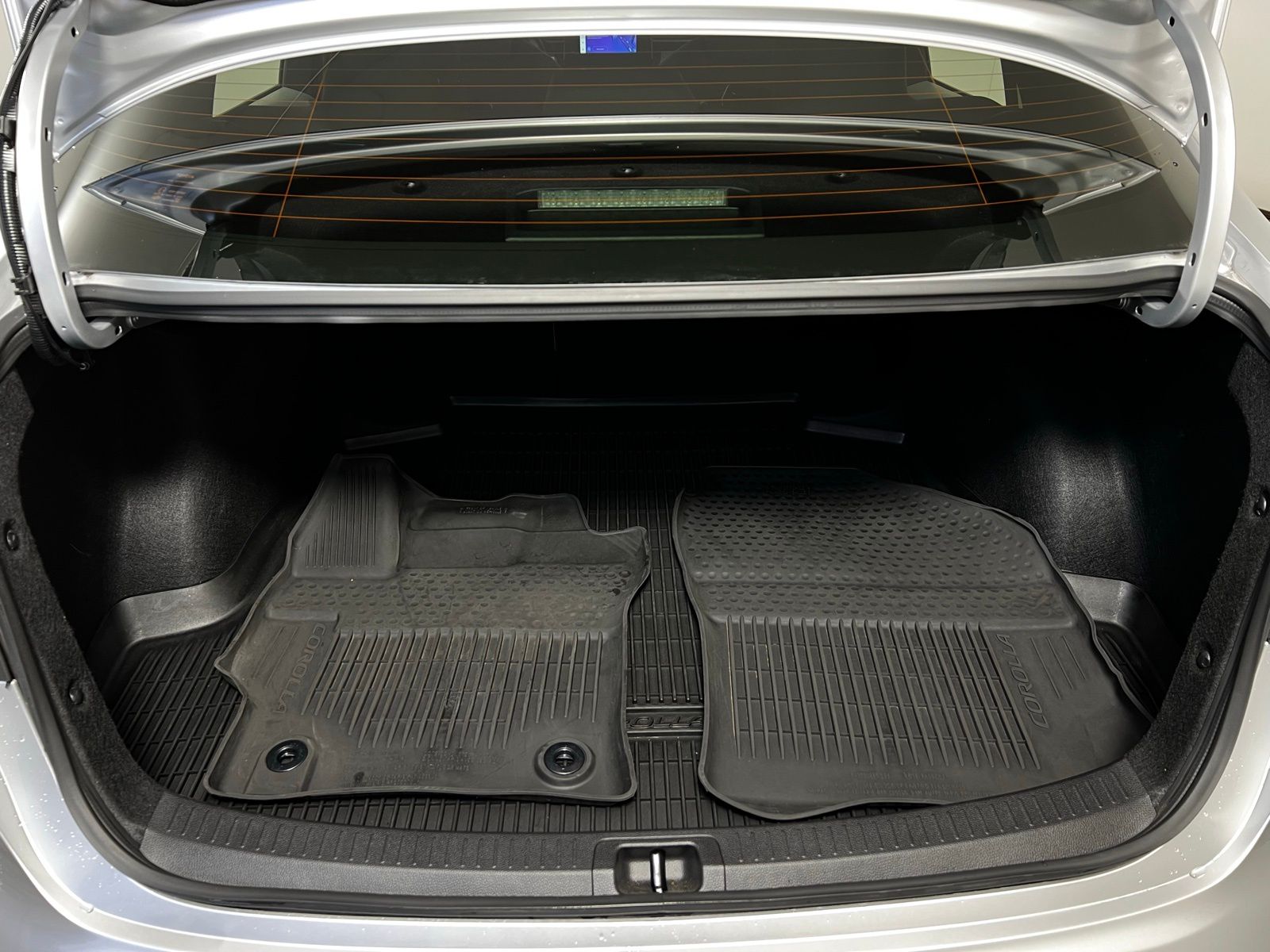 Thumbnail: 2025 Toyota Corolla - 21