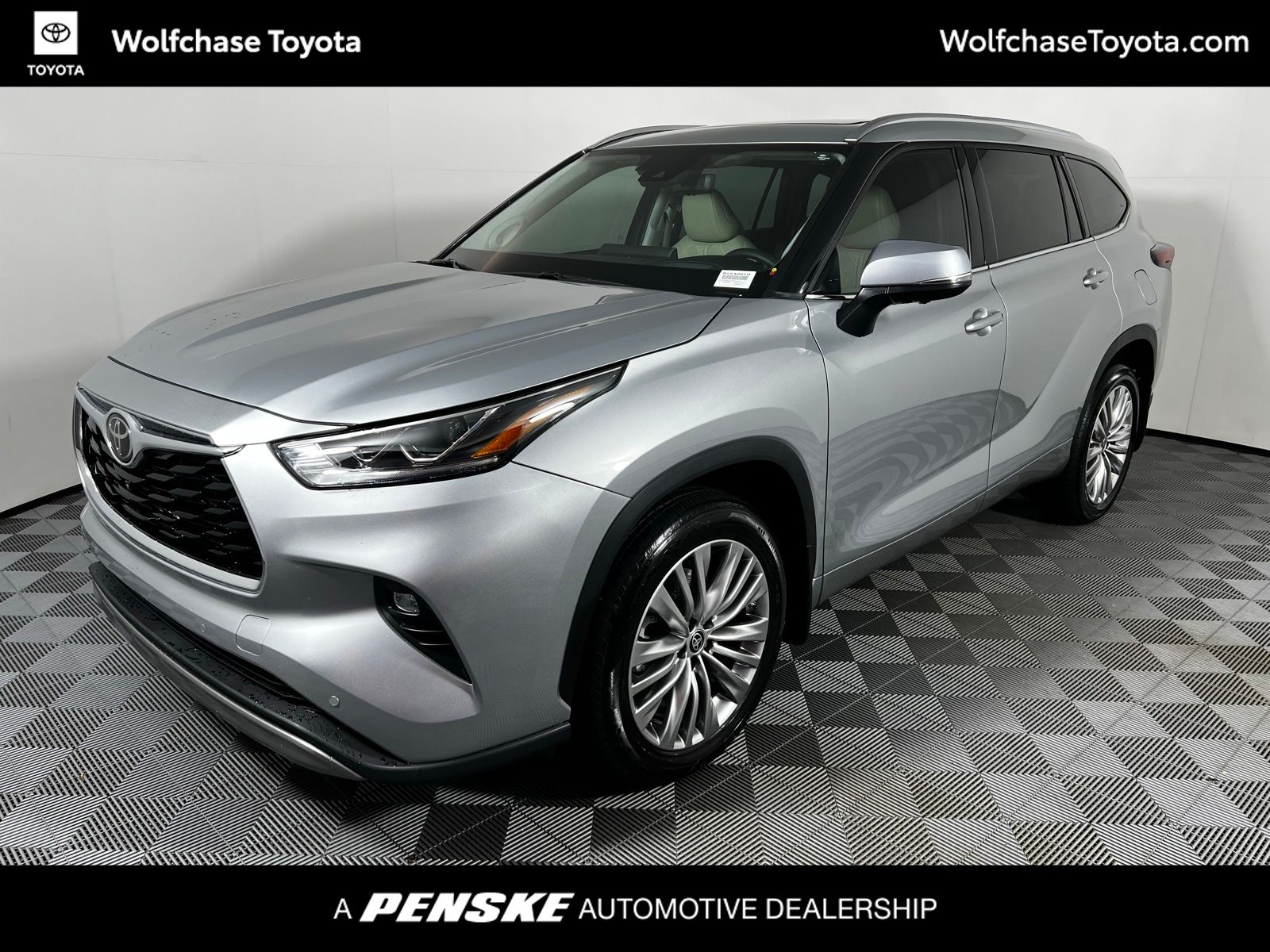 Thumbnail: 2024 Toyota Highlander - 1