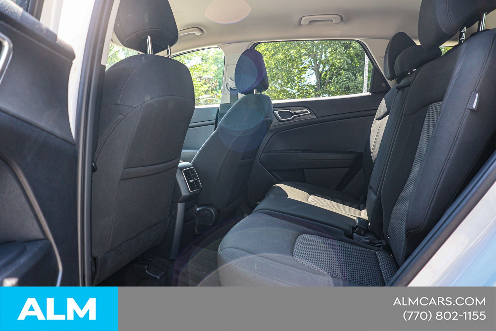 Used 2025 White Kia LX image 19